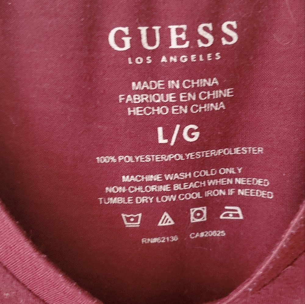 LARGE Guess shirt - Picture 2 of 3